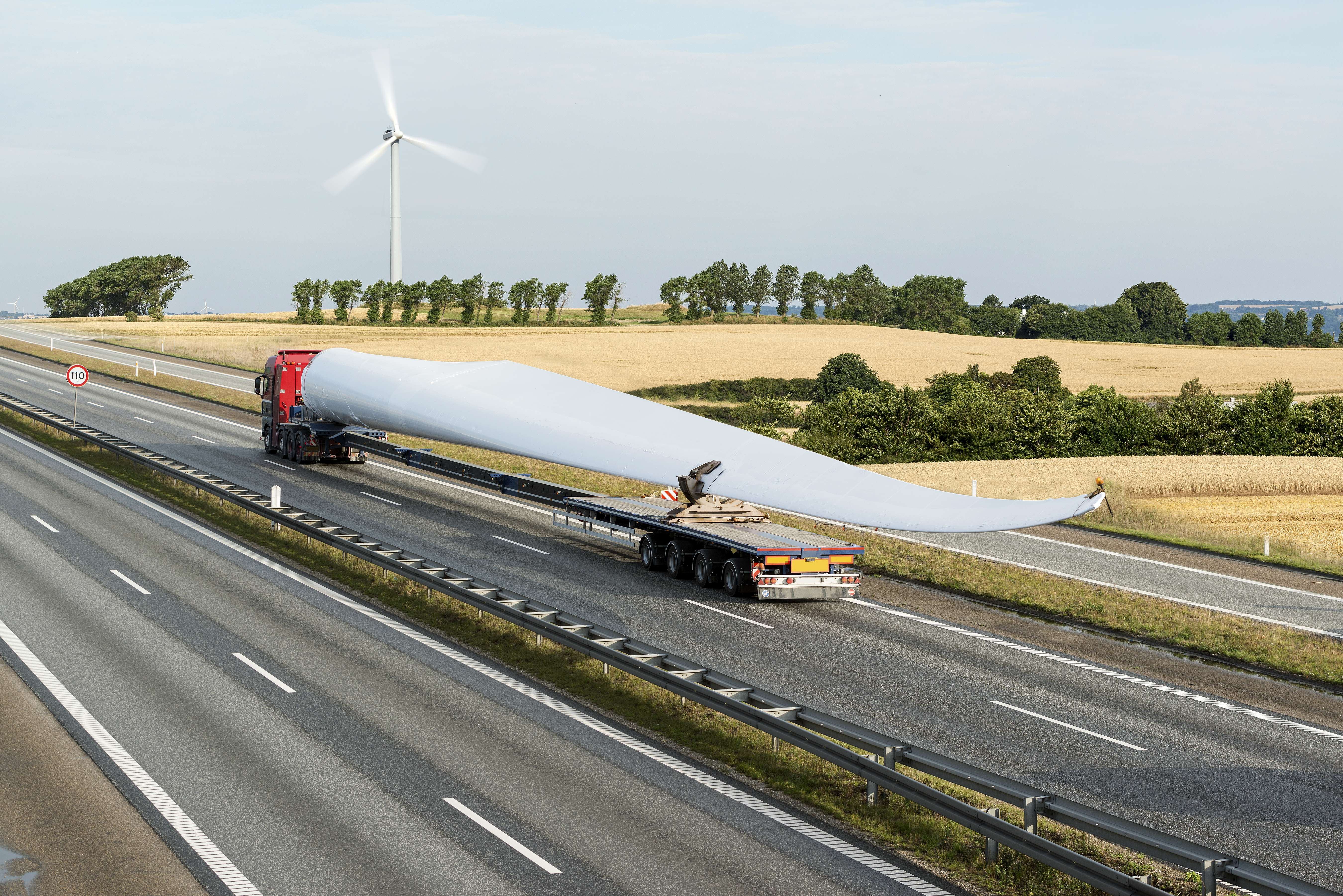 Wind turbine blade in transport